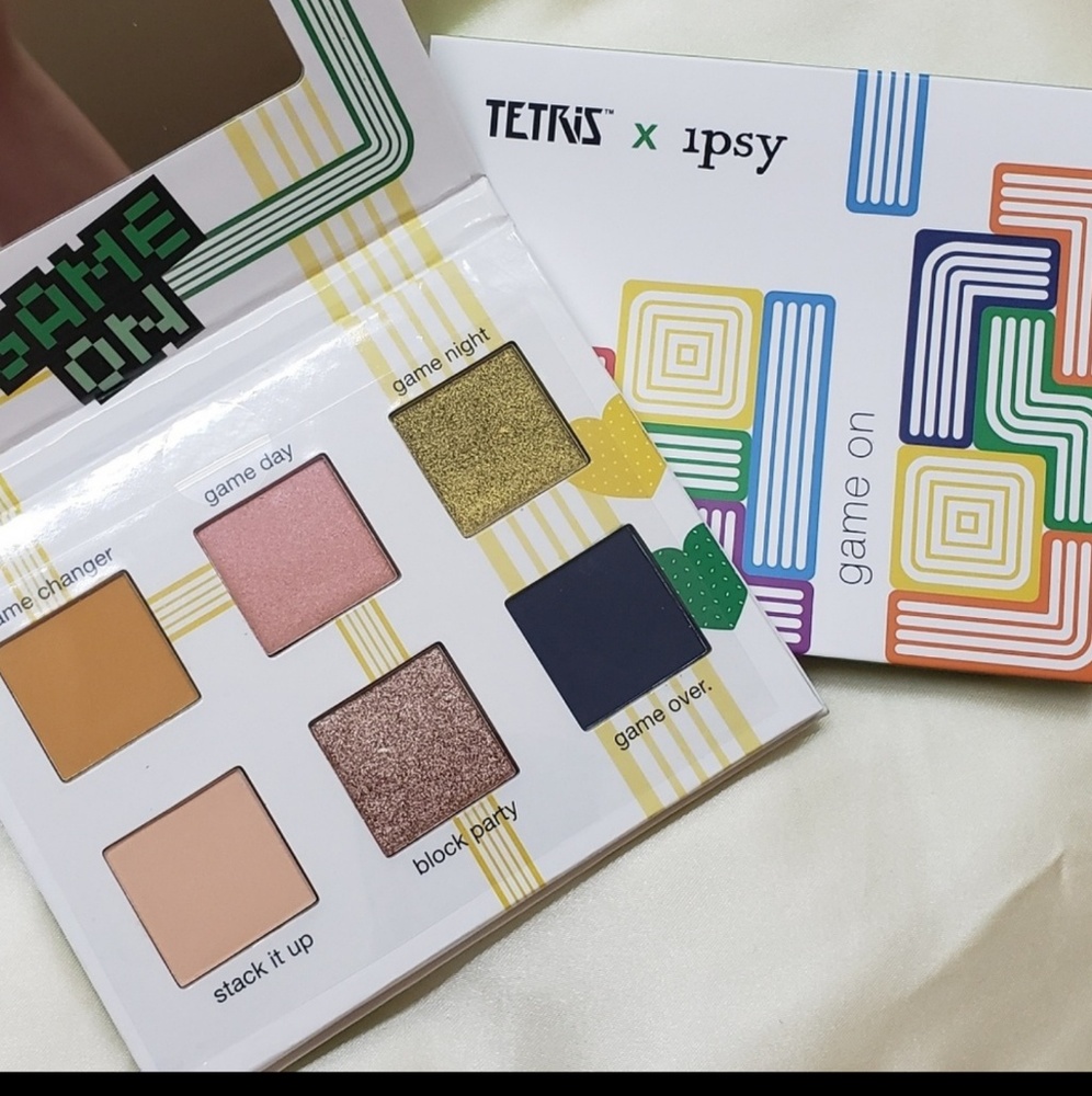 🌟Brand New🌟Tetris x Ipsy Game on Palette